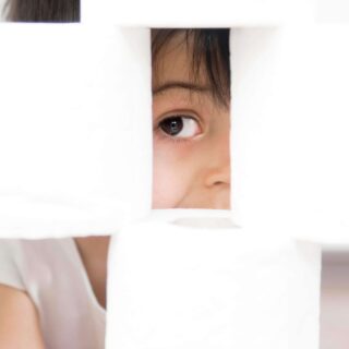 little boy playing with toilet paper111 320x320 1-grupofarmadelecuador